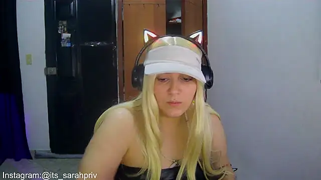 Snapshot of soysara15 chatting on July 20, 9:28 pm soysara15 online show from July 20, 9:28 pm
