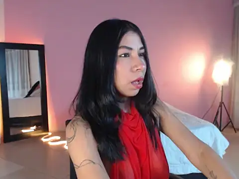selene gils online show from April 26, 9:23 pm