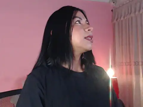 selene gils online show from April 4, 3:13 am