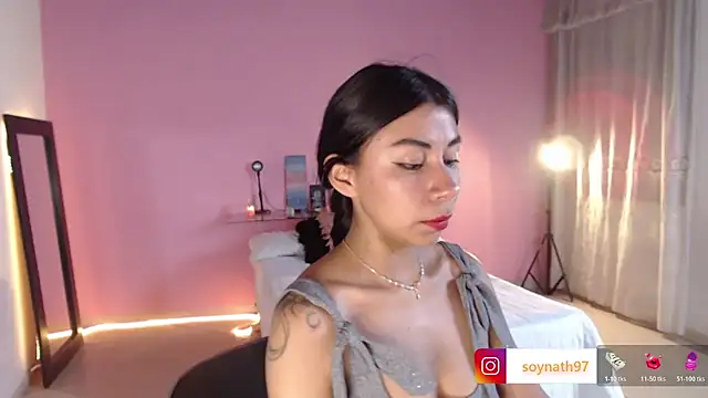 selene gils online show from May 28, 7:20 pm