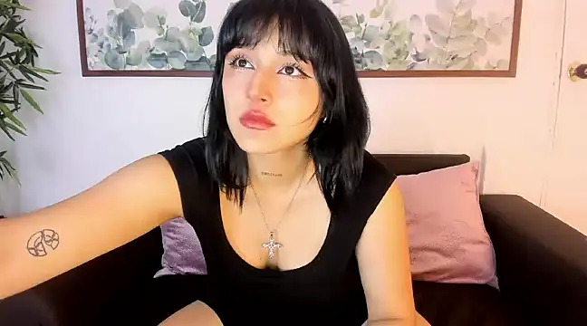 HiromiChan  online show from December 12, 5:20 am