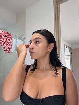 Gia Ferh online show from March 8, 6:33 pm