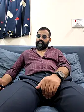 Fun Guuy online show from January 12, 4:30 am