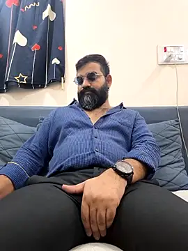 Fun Guuy online show from April 15, 4:40 am