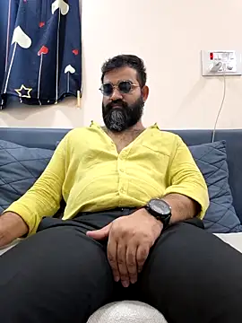 Fun Guuy online show from April 13, 3:10 am