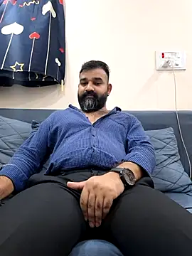Fun Guuy online show from May 12, 2:12 pm