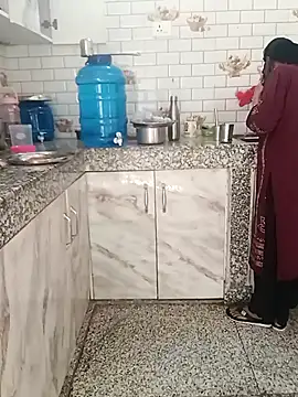 Saroj-Shah online show from November 12, 6:50 am