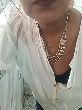 Saroj-Shah online show from April 11, 7:45 am