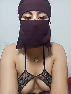 Lalou online show from July 25, 2:01 pm