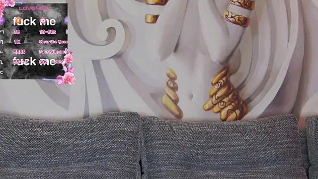 hailey peach online show from January 8, 6:03 pm