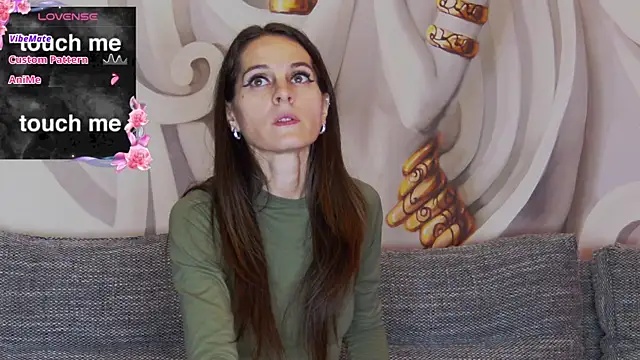 Snapshot of hailey_peach chatting on January 18, 6:11 pm hailey peach online show from January 18, 6:11 pm