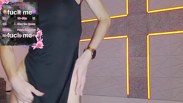 hailey peach online show from January 16, 6:01 pm