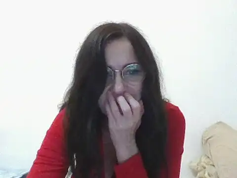 Snapshot of ButterflyJill chatting on December 23, 1:18 am ButterflyJill online show from December 23, 1:18 am