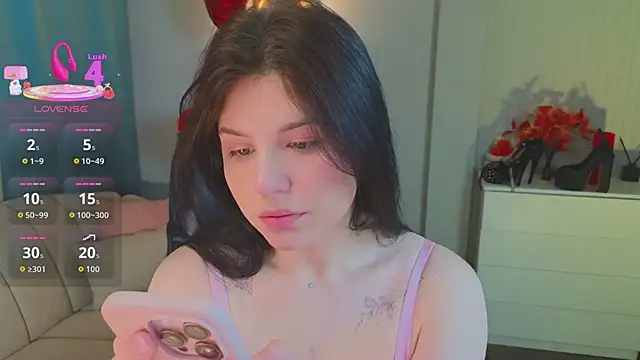 Jenna Adams  online show from March 30, 1:18 am