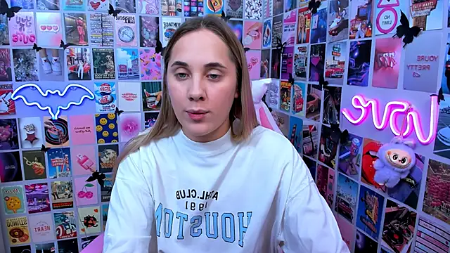 Snapshot of MiaMilas chatting on October 24, 5:34 pm MiaMilas online show from October 24, 5:34 pm