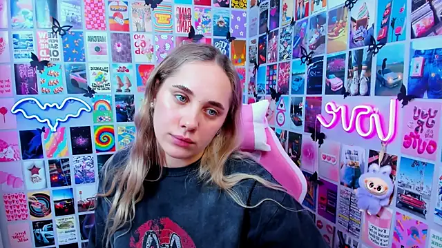 MiaMilas online show from February 16, 2:16 pm