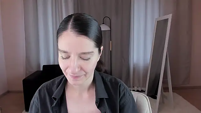 helentasty online show from September 28, 2:18 am