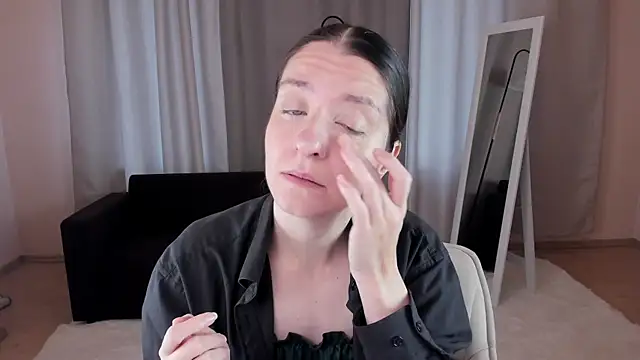 helentasty online show from September 24, 2:18 am