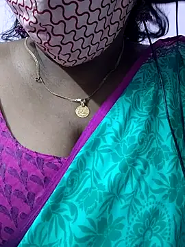 mallu-sumi online show from February 25, 6:52 pm