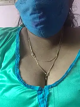 mallu-sumi online show from October 31, 3:03 am