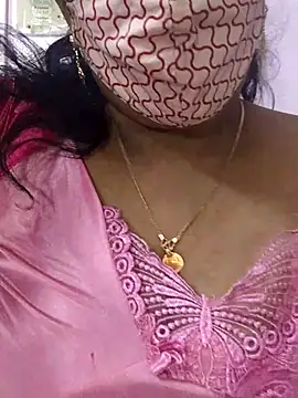 Snapshot of mallu-sumi chatting on July 4, 7:07 pm mallu-sumi online show from July 4, 7:07 pm