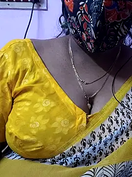 Snapshot of mallu-sumi chatting on September 28, 3:08 pm mallu-sumi online show from September 28, 3:08 pm