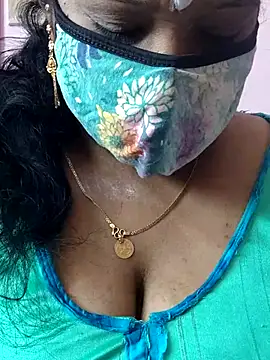 Snapshot of mallu-sumi chatting on July 12, 4:02 am mallu-sumi online show from July 12, 4:02 am