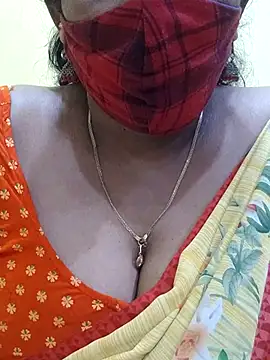Snapshot of mallu-sumi chatting on March 7, 5:28 pm mallu-sumi online show from March 7, 5:28 pm