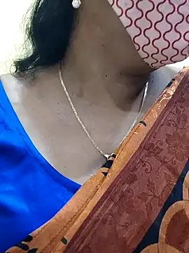 Snapshot of mallu-sumi chatting on March 5, 2:23 pm mallu-sumi online show from March 5, 2:23 pm
