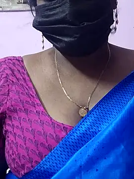 mallu-sumi online show from April 6, 6:09 pm