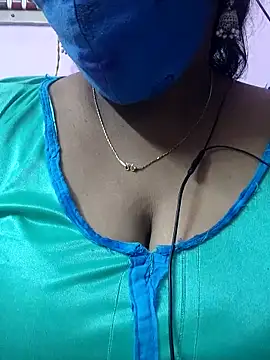 mallu-sumi online show from December 22, 5:02 pm