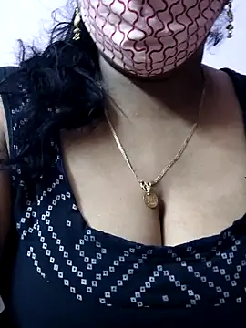 mallu-sumi online show from May 19, 6:59 pm