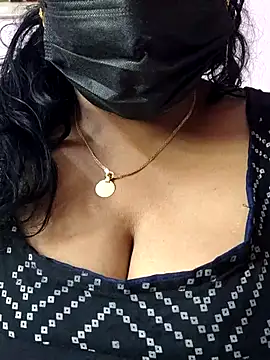 mallu-sumi online show from February 20, 5:15 am