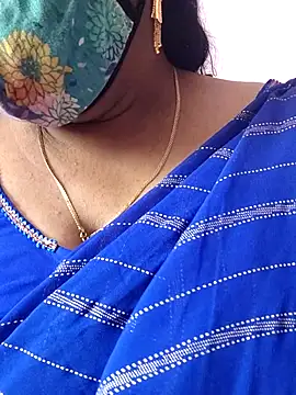 Snapshot of mallu-sumi chatting on July 17, 6:32 am mallu-sumi online show from July 17, 6:32 am