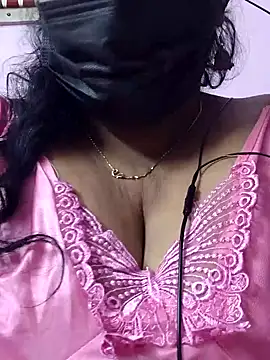 mallu-sumi online show from November 30, 6:19 pm