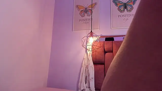 kristakinnky online show from March 23, 12:05 pm