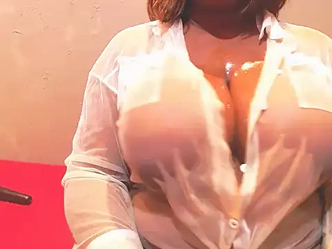 NaughtyNicoleXX2 online show from October 31, 7:05 am