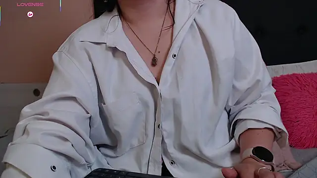 Snapshot of May_Carlier chatting on September 13, 12:21 am May Carlier online show from September 13, 12:21 am