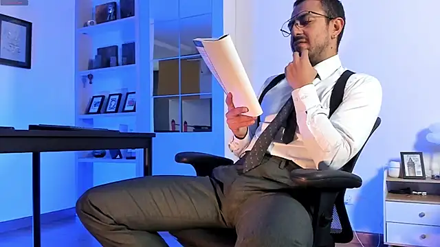 Snapshot of pablo-rincon95 chatting on May 29, 12:55 pm pablo-rincon95 online show from May 29, 12:55 pm