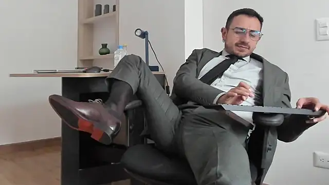 pablo-rincon95 online show from March 10, 6:23 pm