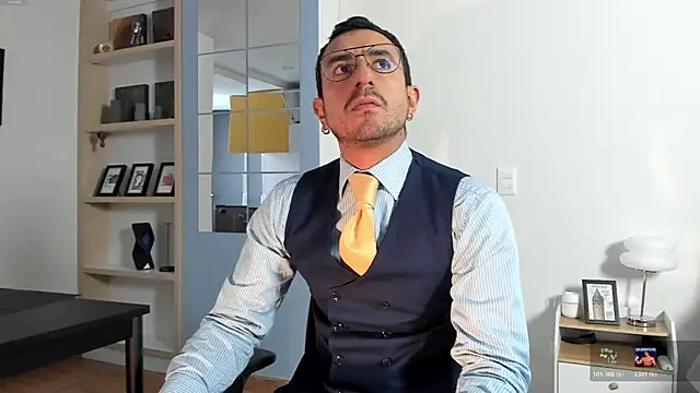 Snapshot of pablo-rincon95 chatting on May 23, 2:38 pm pablo-rincon95 online show from May 23, 2:38 pm