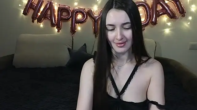 Snapshot of Tutti_Frutt1s chatting on November 22, 5:28 am Tutti Frutt1s online show from November 22, 5:28 am