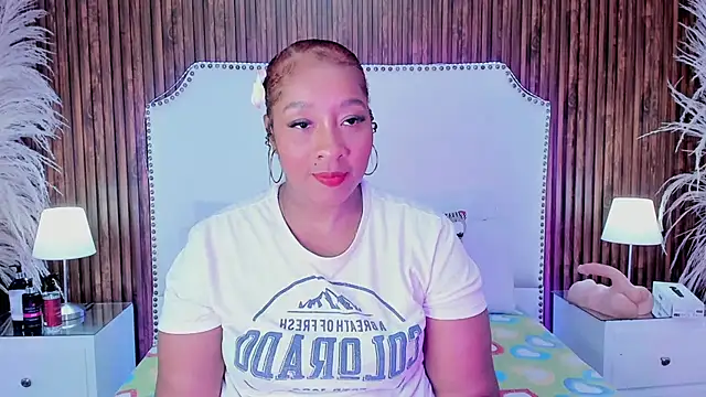 Snapshot of Krystal_cambell1 chatting on June 2, 7:47 pm Krystal cambell1 online show from June 2, 7:47 pm