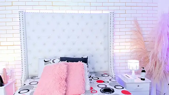 Krystal cambell1 online show from February 21, 8:11 pm