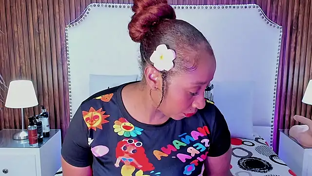 Krystal cambell1 online show from June 25, 8:14 pm