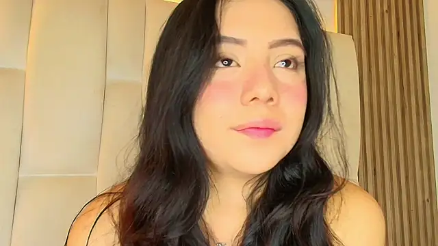 Snapshot of Emily_Trujillo chatting on May 24, 10:04 am Emily Trujillo online show from May 24, 10:04 am