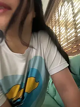 Emily Trujillo online show from November 4, 5:17 pm