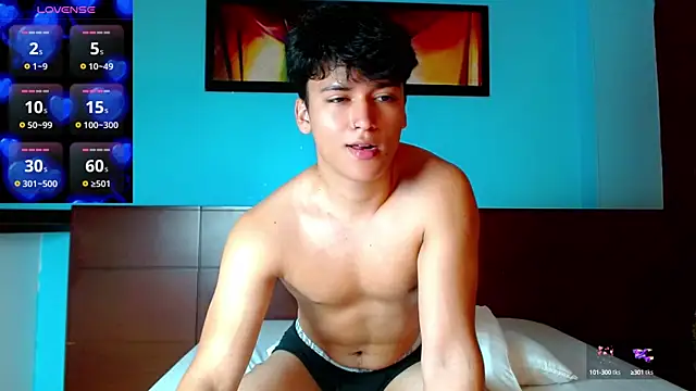 Snapshot of LiamEvans_0 chatting on February 18, 7:30 pm LiamEvans 0 online show from February 18, 7:30 pm