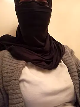 Liliiiblow online show from December 19, 7:40 am