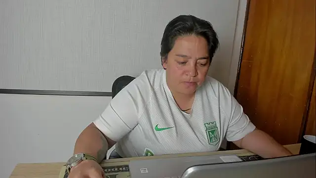 MELODYFANTASY online show from December 5, 4:50 pm